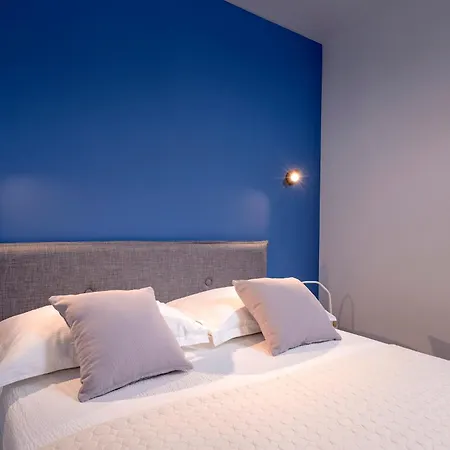 Modern, 2 Bedroom Appartamento Hvar Town