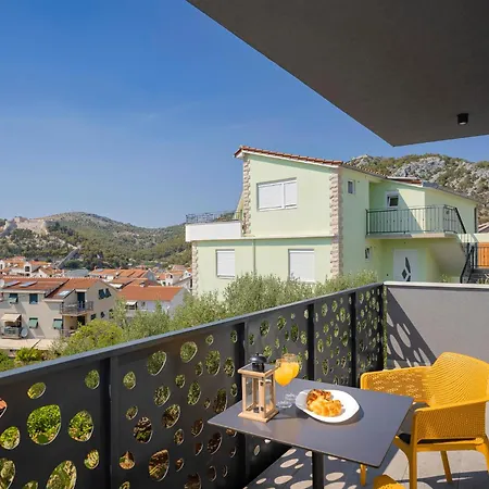 Apartman Modern, 2 Bedroom Hvar Town