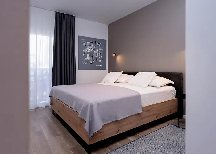 Modern, 2 Bedroom شقة هفار