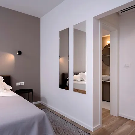 Modern, 2 Bedroom דירה